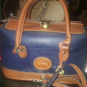 Dooney & Bourke Tote